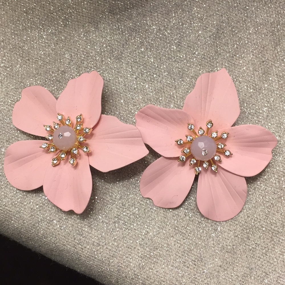 Lilly Pulitzer pink oversized orchid earrings